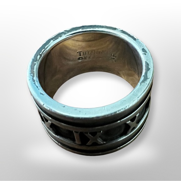 Tiffany and Co. Thick Atlas Band Ring Size 6 - Picture 5 of 10